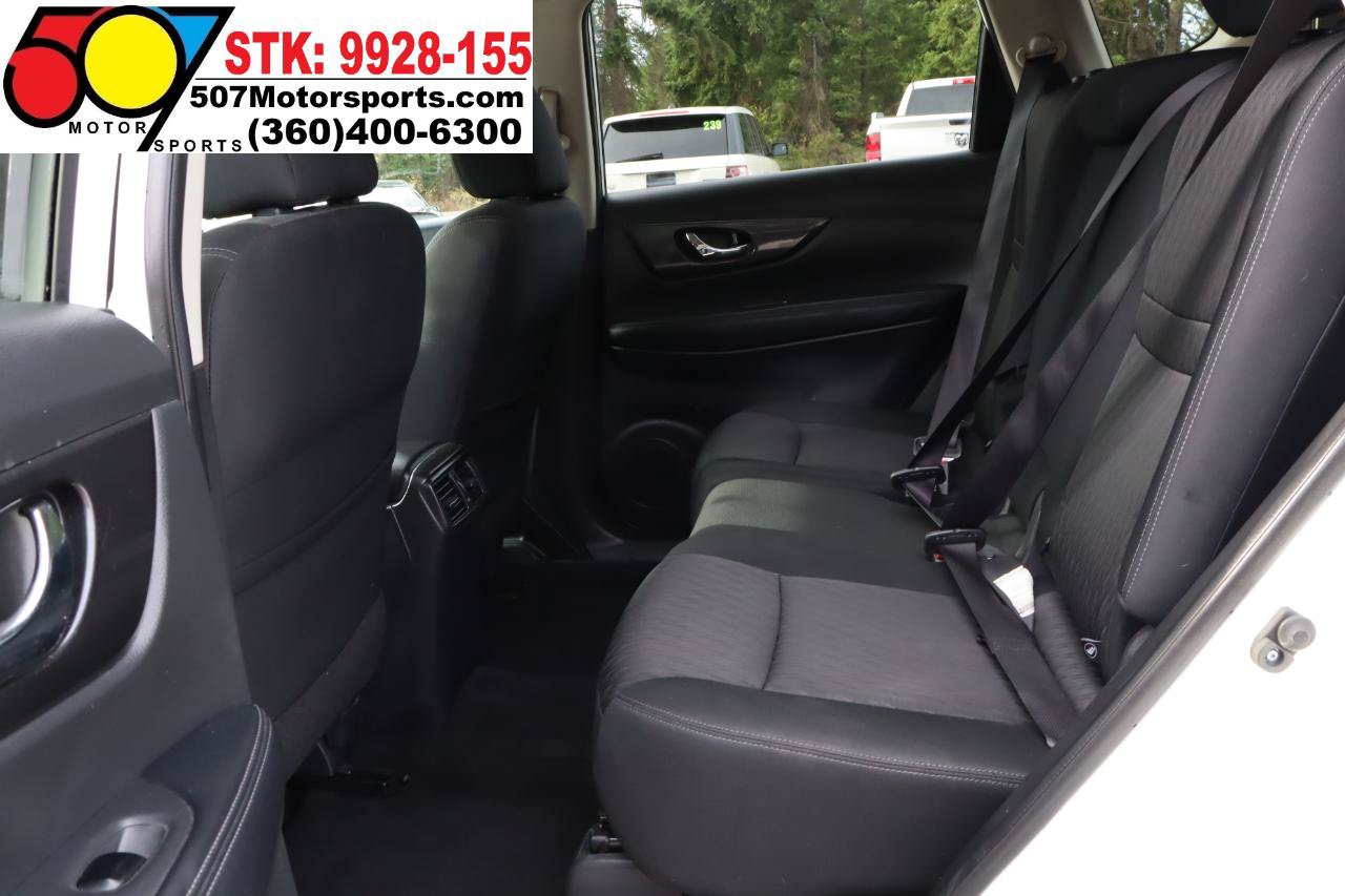 Used 2017 Nissan Rogue SV FWD image 15