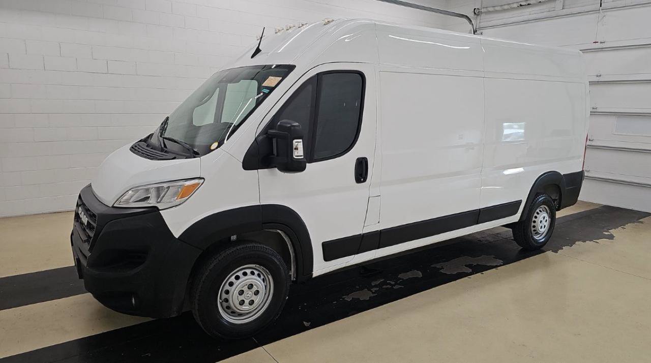 Used 2024 RAM ProMaster 2500 w/ Convenience Group FWD image 5