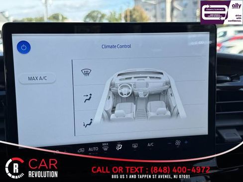 Used 2023 Ford Transit 350 XLT image 34