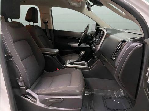Used 2022 Chevrolet Colorado LT w/ Safety Package RWD image 14