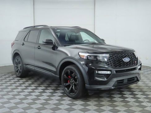 Used 2023 Ford Explorer ST w/ Equipment Group 401A image 3
