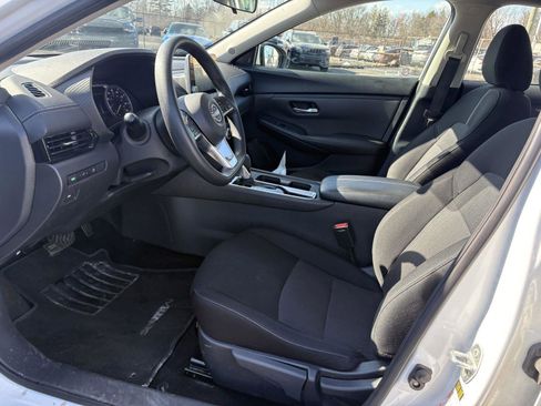 Used 2024 Nissan Sentra SV image 14