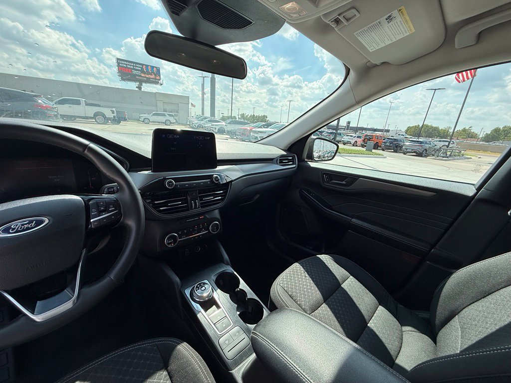 Used 2024 Ford Escape Active AWD/4WD image 32