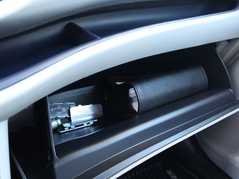 Used 2018 Toyota Highlander XLE image 37