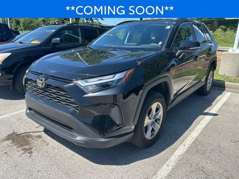 Used 2025 Toyota RAV4 XLE FWD image 1