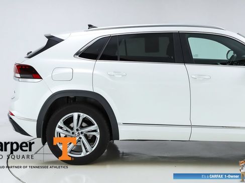 Used 2024 Volkswagen Atlas Cross Sport SEL R-Line AWD/4WD image 11
