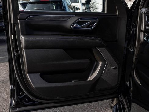 Used 2023 GMC Yukon SLT image 11