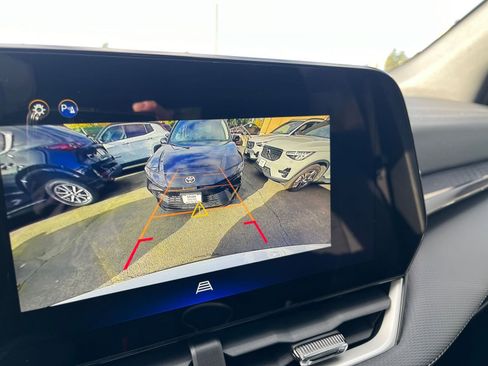 Used 2025 Chevrolet Equinox LT image 17