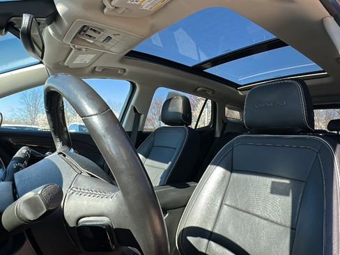 Used 2019 GMC Terrain Denali w/ Advanced Safety Package image 14