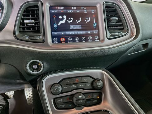 Used 2022 Dodge Challenger R/T w/ Performance Handling Group image 24