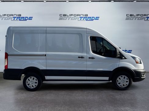 Used 2023 Ford E-Transit Medium Roof image 4
