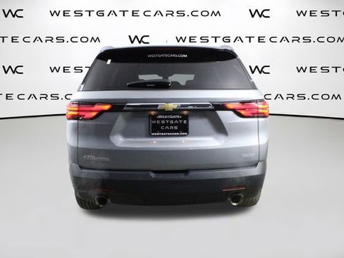 Used 2023 Chevrolet Traverse LS image 7