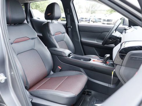 Used 2025 Nissan Kicks SR w/ SR Premium Package AWD/4WD image 22