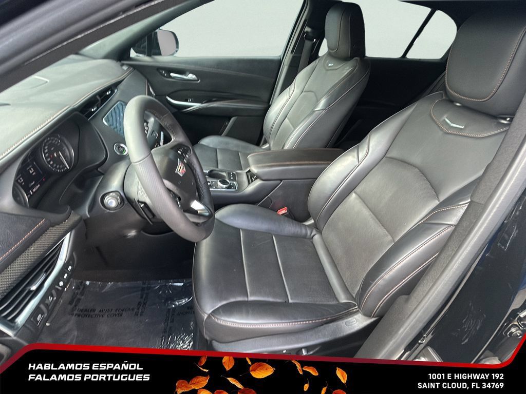 Used 2022 Cadillac XT4 Sport AWD/4WD image 13