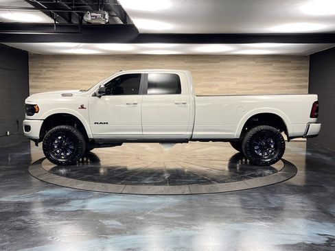 Used 2022 RAM 3500 Limited image 16