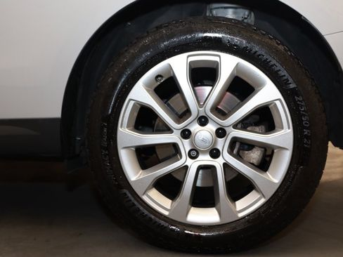 Used 2024 Land Rover Range Rover Sport SE image 24