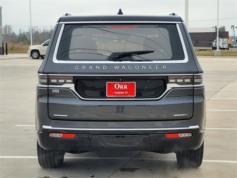 Used 2023 Jeep Grand Wagoneer Series III image 5