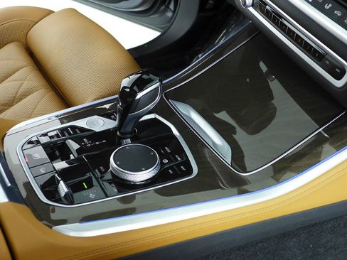 Certified 2023 BMW X5 xDrive45e w/ Climate Comfort Package image 15