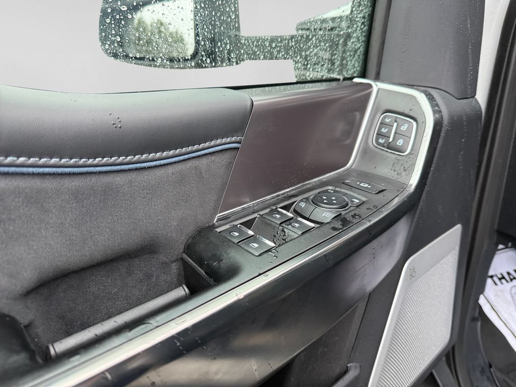 Used 2026 Ford F250 Platinum AWD/4WD image 19