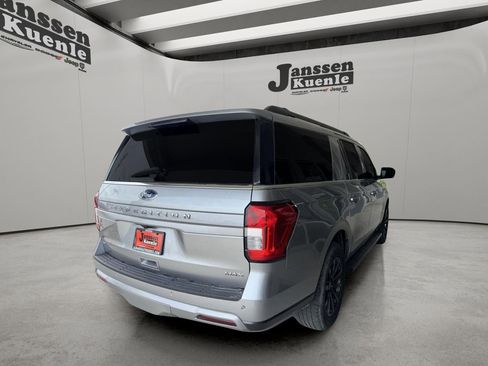 Used 2024 Ford Expedition Max XLT AWD/4WD image 3