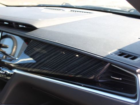 Used 2024 Cadillac XT6 Premium Luxury image 34