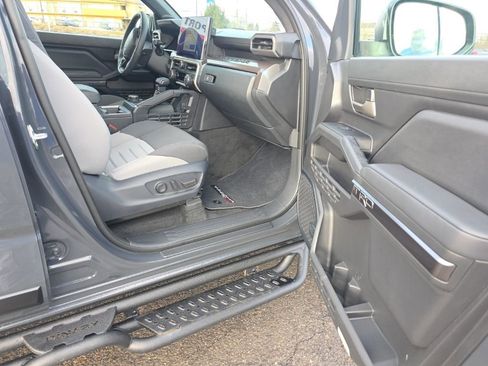Used 2024 Toyota Tacoma TRD Off-Road w/ TRD Off Road Upgrade Package image 10