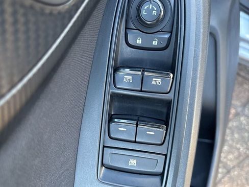 Used 2019 Subaru Impreza 2.0i image 12