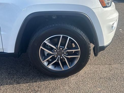 Used 2021 Jeep Grand Cherokee Limited image 44