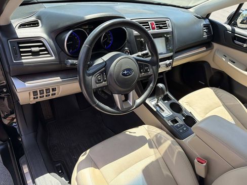 Used 2017 Subaru Outback 3.6R Limited AWD/4WD image 9