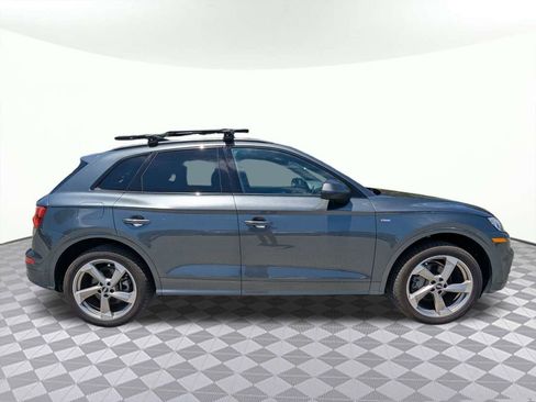 Used 2020 Audi Q5 2.0T Titanium Premium Plus AWD/4WD image 2