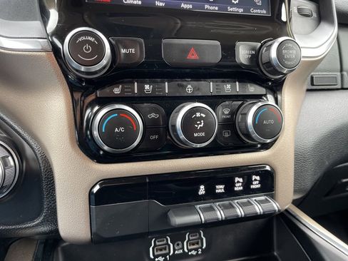 Used 2021 RAM 1500 Laramie image 12