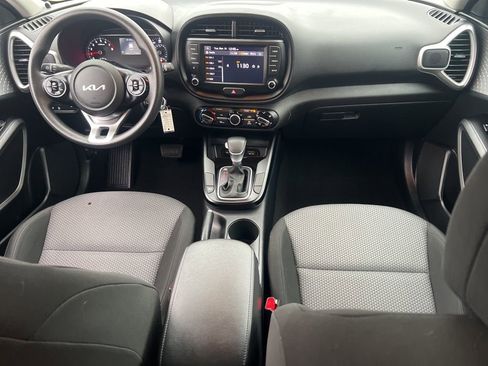 Used 2022 Kia Soul LX w/ Technology Package image 17