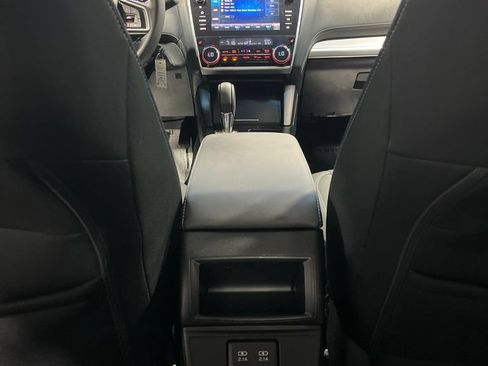 Used 2019 Subaru Legacy 2.5i Premium AWD/4WD image 34