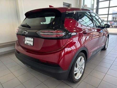 Used 2023 Chevrolet Bolt LT FWD image 39