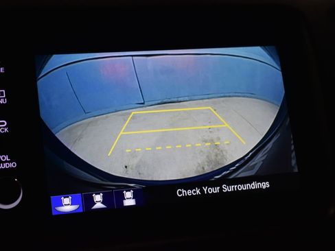 Used 2019 Honda HR-V Touring image 12