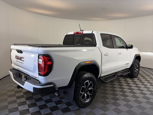 Certified 2025 GMC Canyon AT4 w/ AT4X Package AWD/4WD image 11