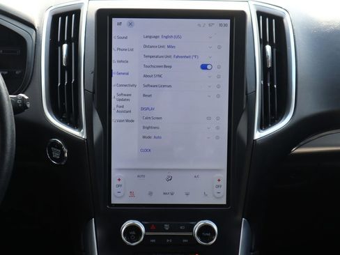 Used 2024 Ford Edge Titanium image 14