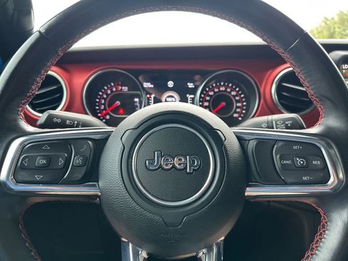 Used 2021 Jeep Gladiator Rubicon image 15