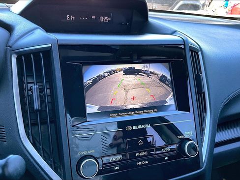 Used 2018 Subaru Crosstrek 2.0i Premium image 14