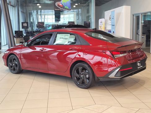 New 2026 Hyundai Elantra Sport image 3