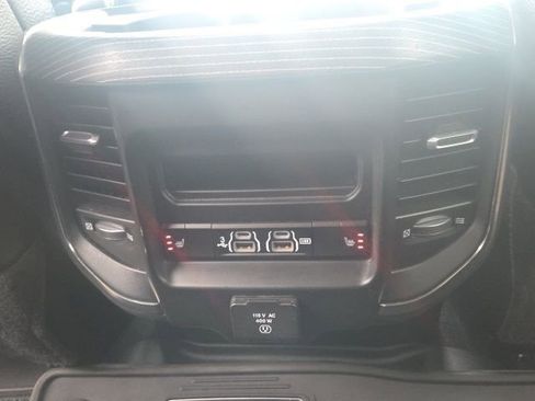 Used 2020 RAM 3500 Limited image 15