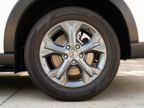 Certified 2026 Honda HR-V LX image 15