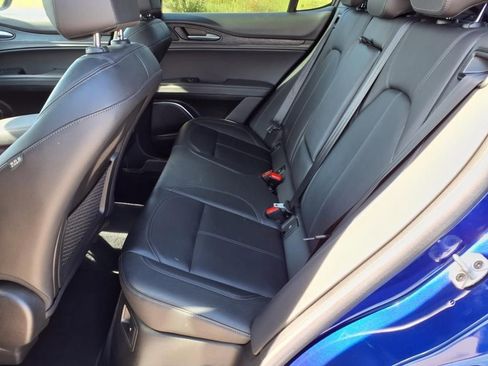 Used 2022 Alfa Romeo Stelvio Sprint image 26