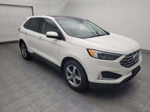 Used 2020 Ford Edge Titanium w/ Equipment Group 301A AWD/4WD image 13