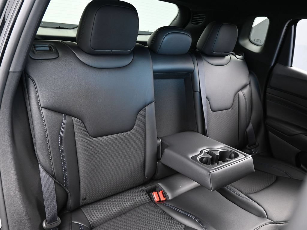 New 2026 Jeep Compass Latitude AWD/4WD image 37