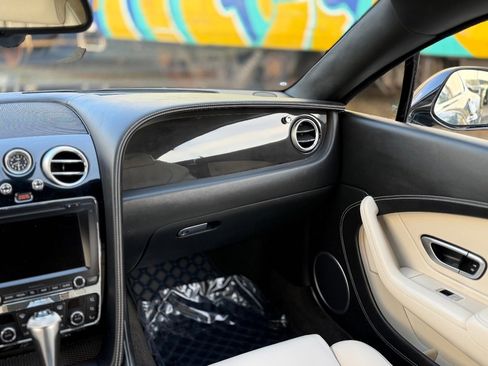 Used 2014 Bentley Continental GT V8 S image 23