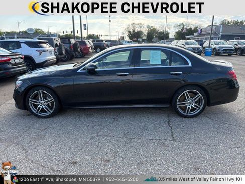 Used 2019 Mercedes-Benz E 450 4MATIC Sedan image 2