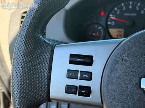 Used 2018 Nissan Frontier SV image 16