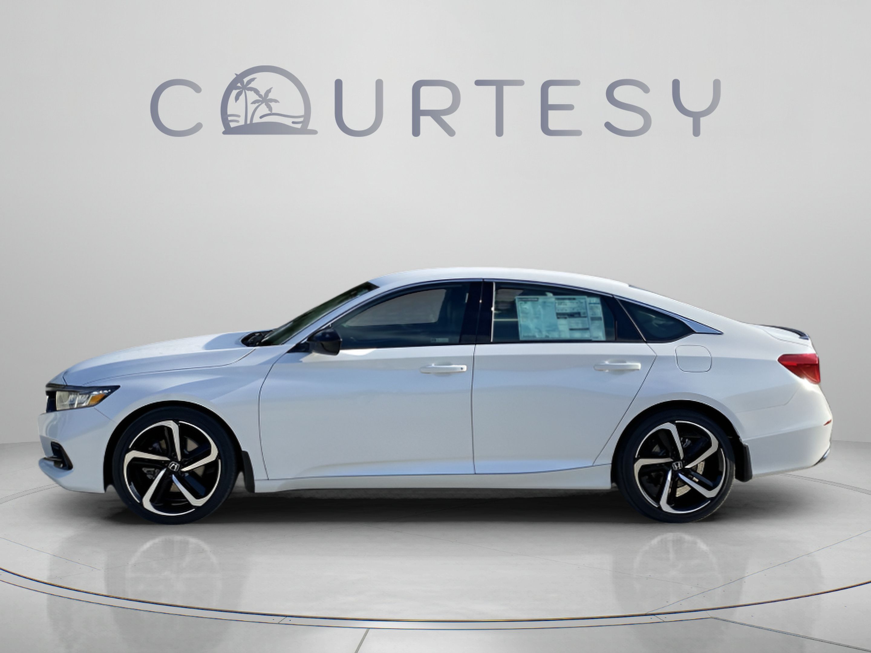 Used 2021 Honda Accord Sport image 1