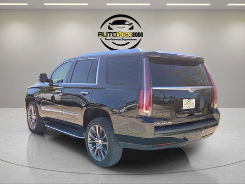 Used 2020 Cadillac Escalade Luxury image 5